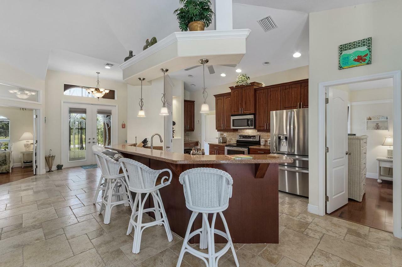 Luxury Home, Hot Tub, Heated Pool, Tiki Bar - Villa Spain Κέιπ Κόραλ Εξωτερικό φωτογραφία